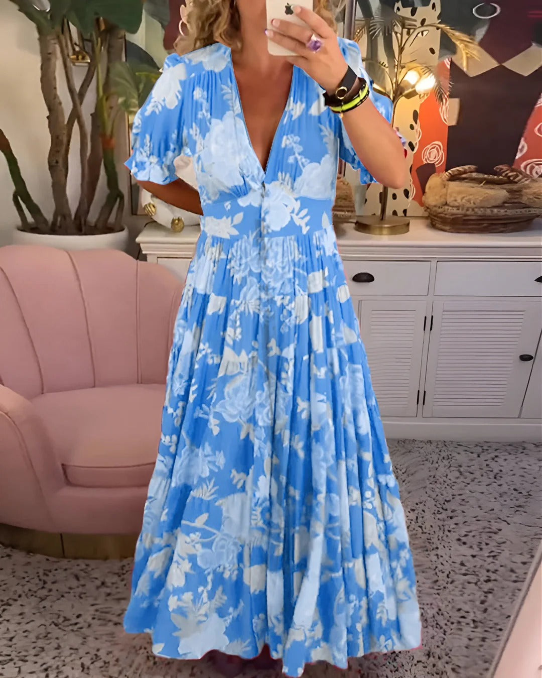 Minelda | Elegante vestito floreale con scollo a V