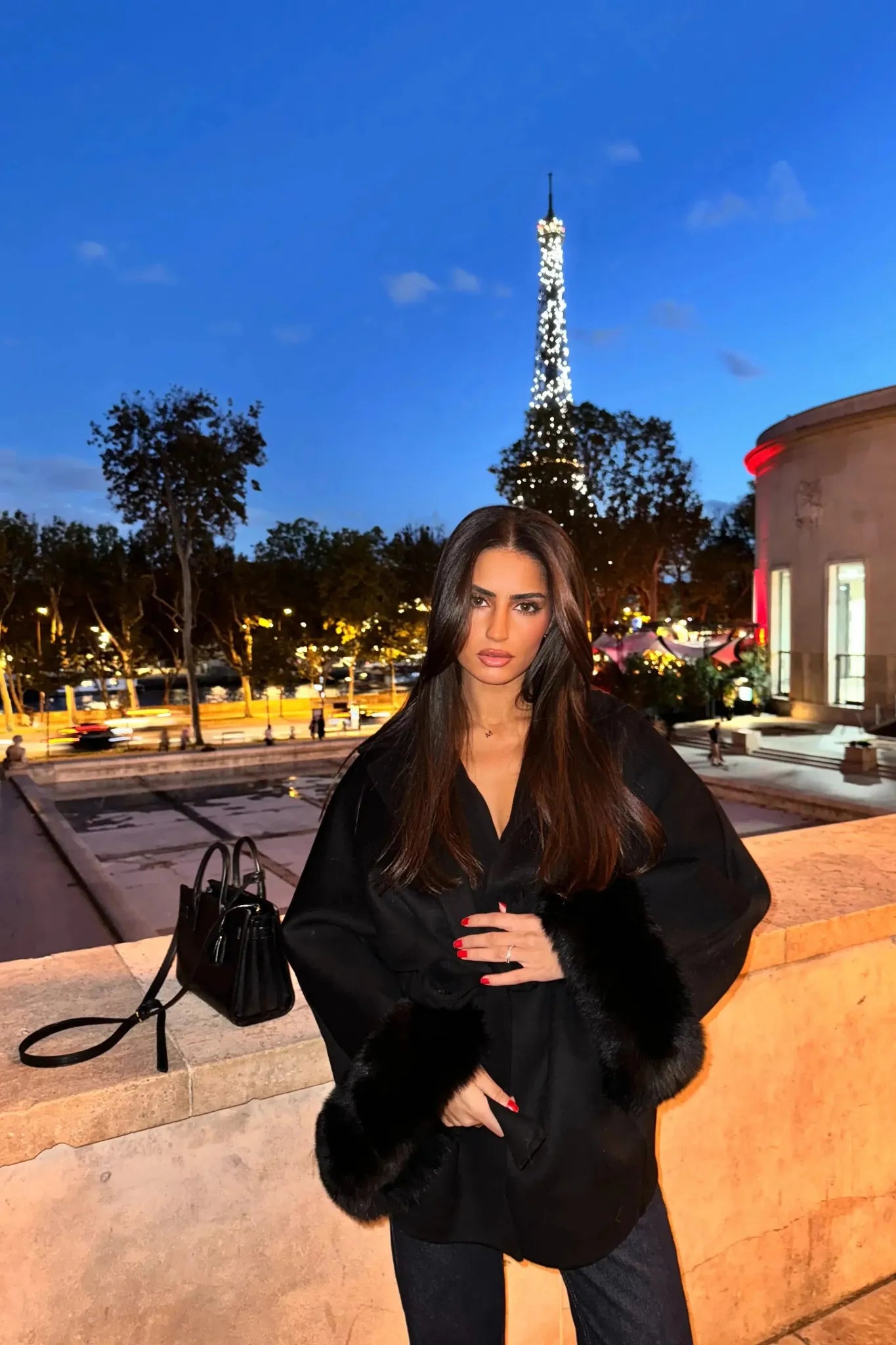 ELEGANZA ARTICA – Cappotto elegante in lana da donna