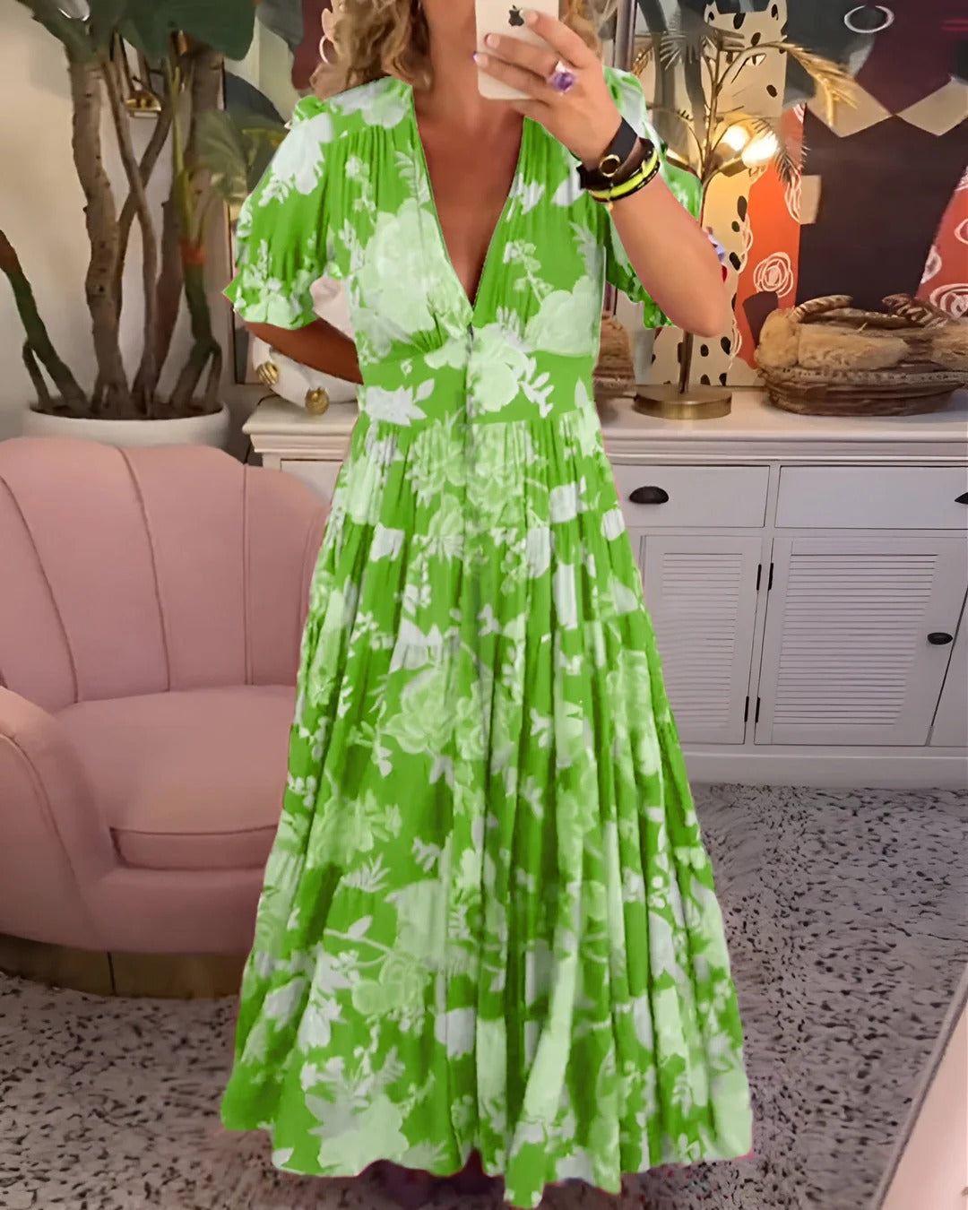 Minelda | Elegante vestito floreale con scollo a V