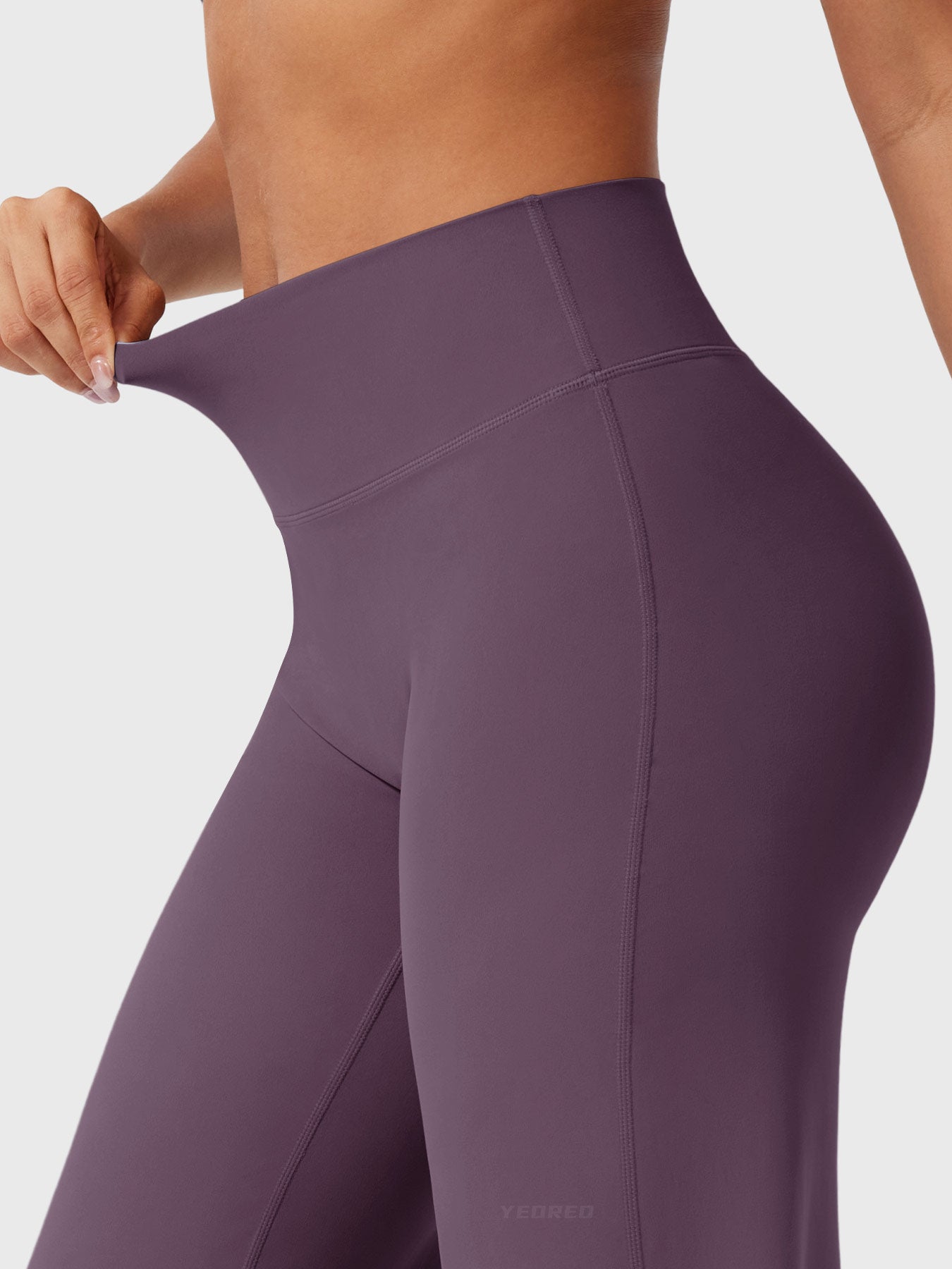 Leggins con pierna recta