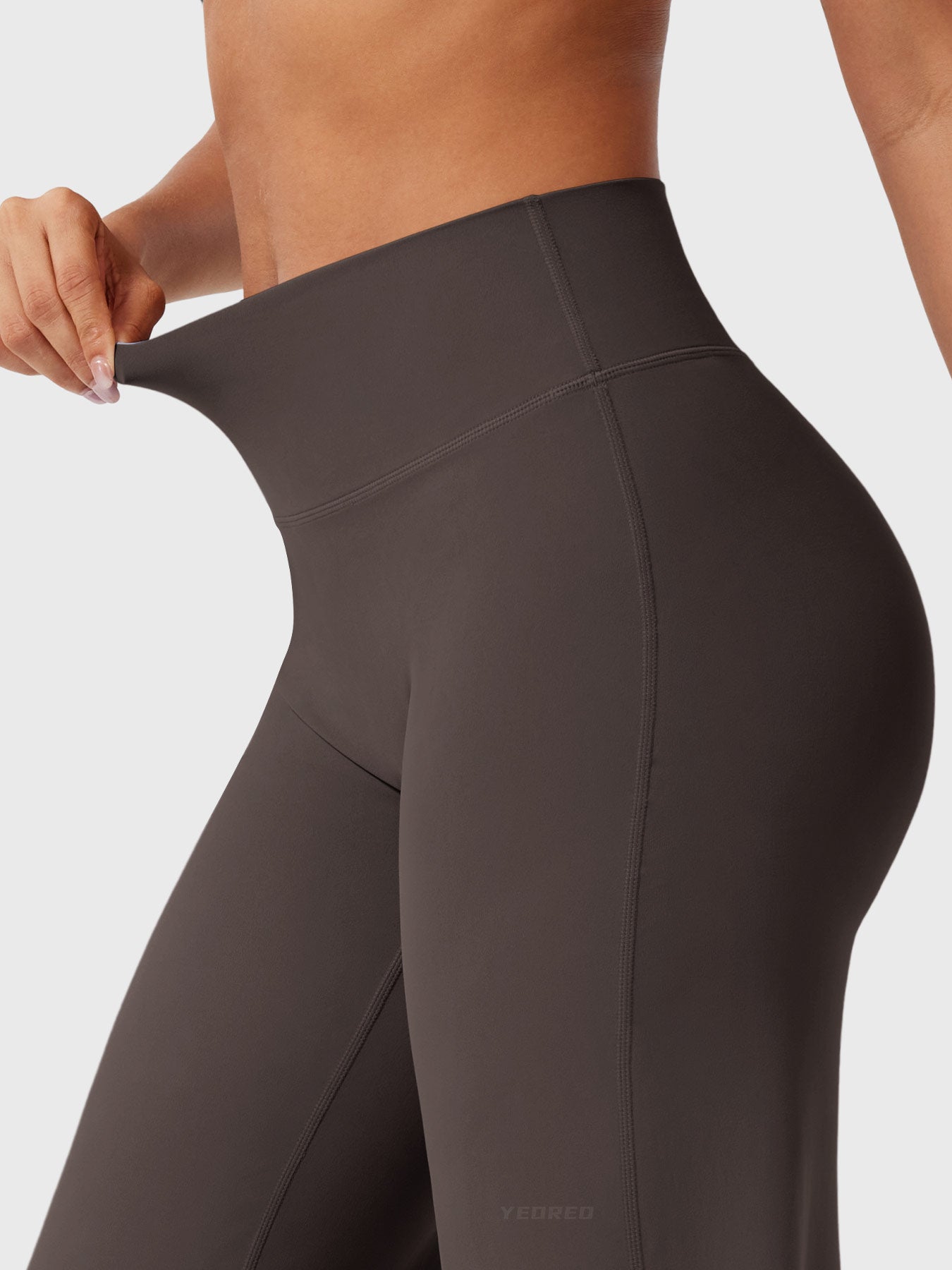 Leggins con pierna recta