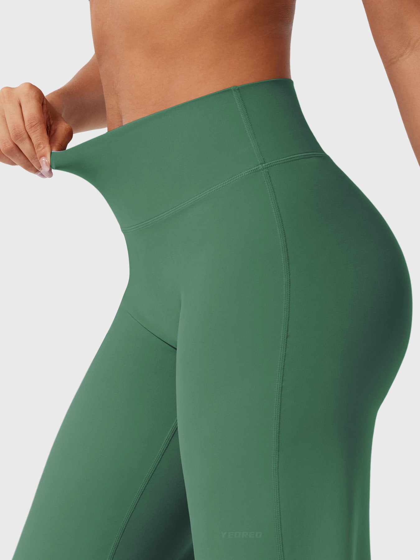 Leggins con pierna recta