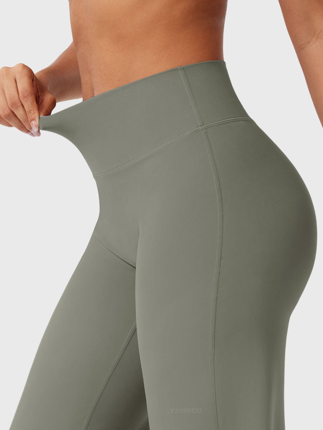 Leggins con pierna recta