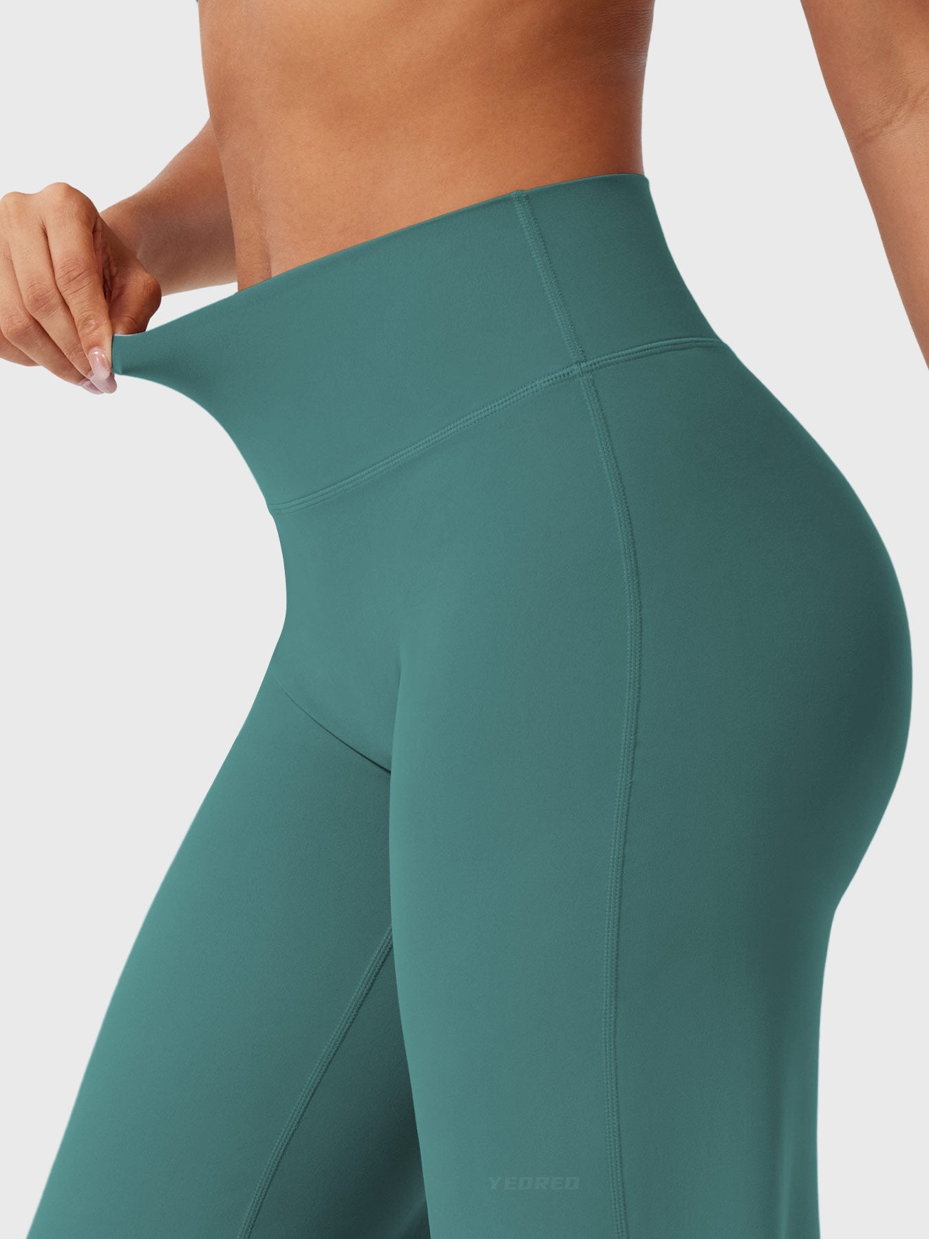 Leggins con pierna recta