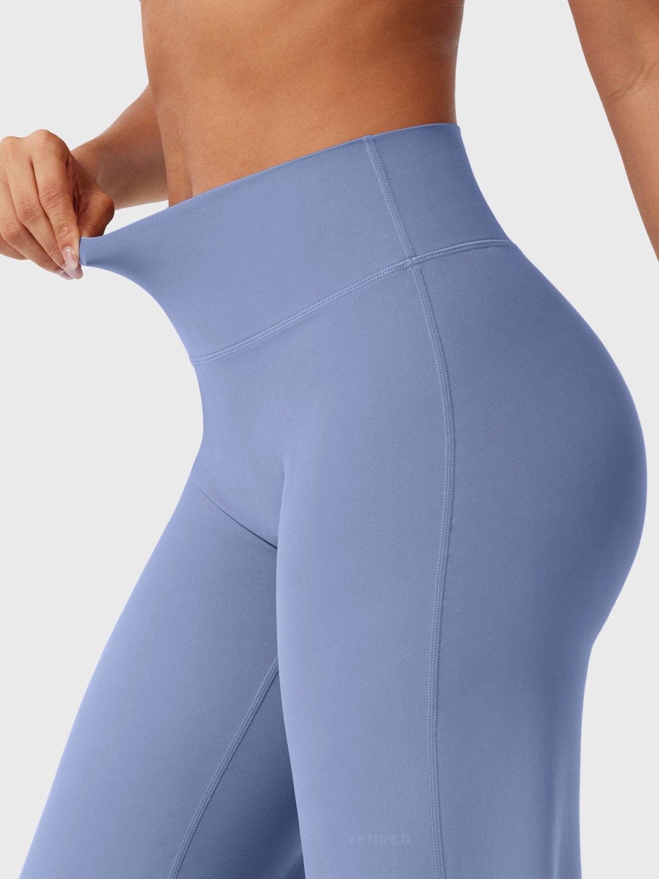 Leggins con pierna recta